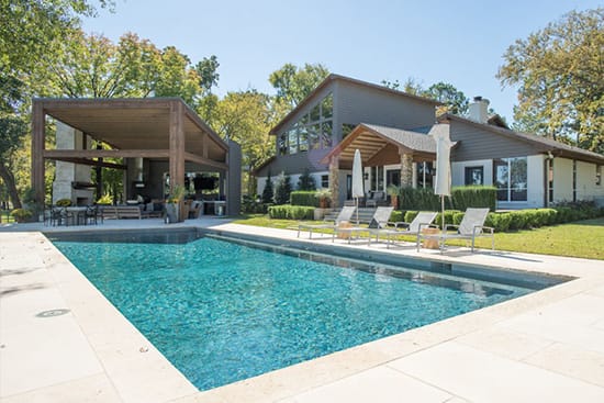 Outdoor Kitchen and Pool on Cedar Creek Lake